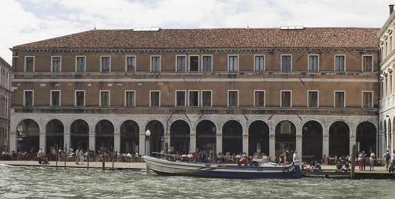 Fabbriche Vecchie di Rialto